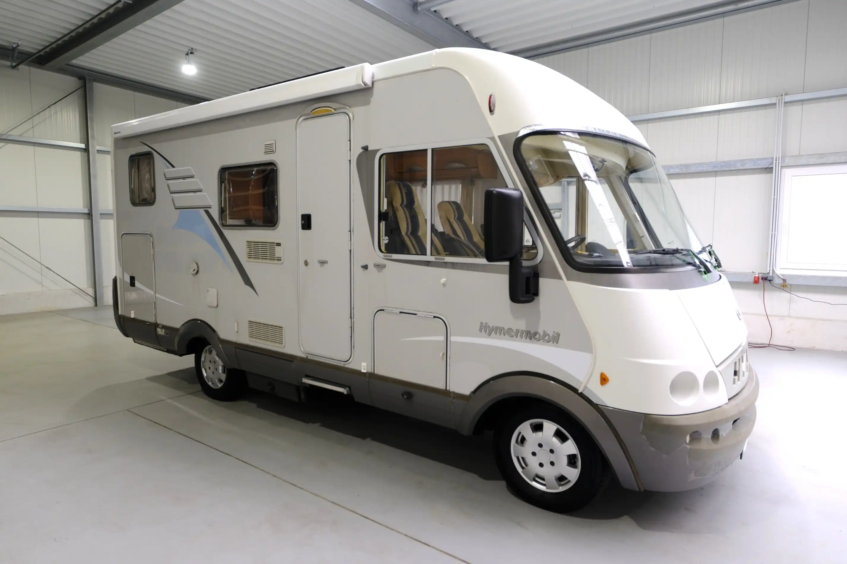 HYMER-ERIBA B 504